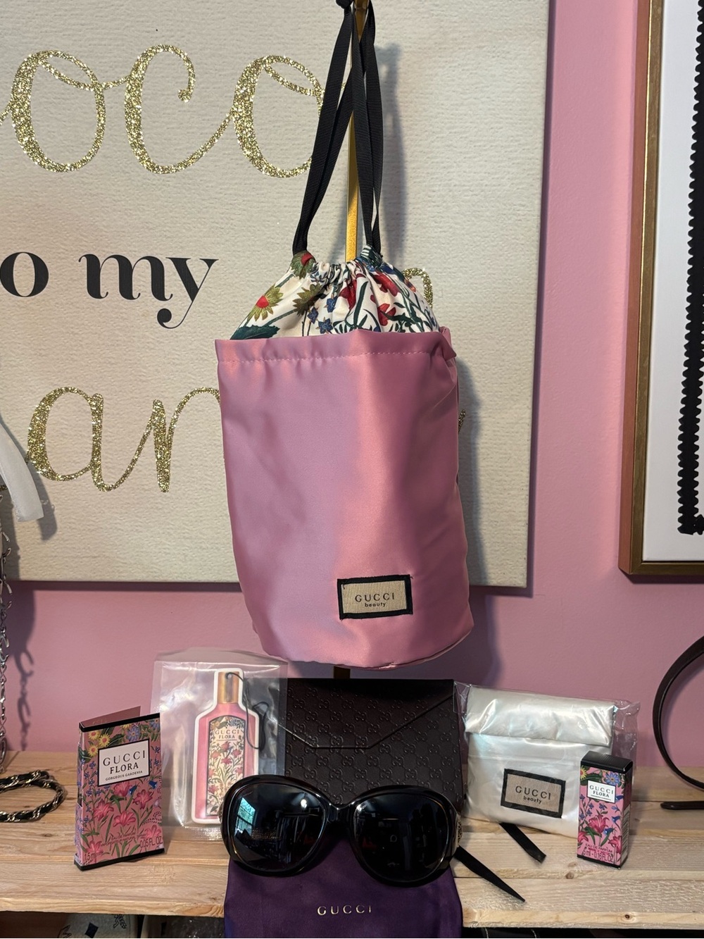 Gucci horse bit sunglasses and floral bucket bag bundle